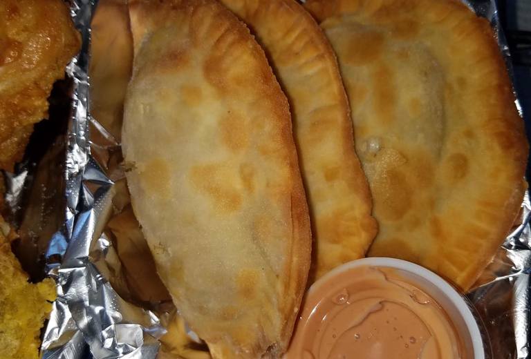 Antojitos Caribenos Food Trucks