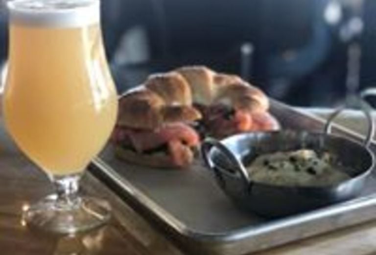 Aurellia's Bottle Shop & Brewhouse