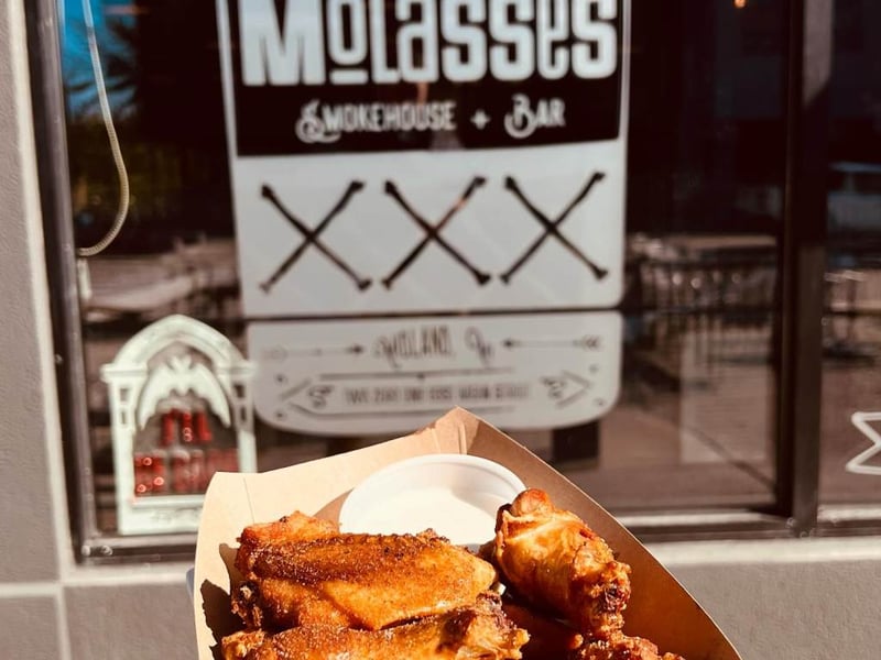Molasses Smokehouse and Bar