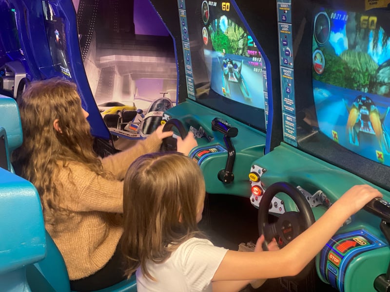 Pixel Planet Arcade