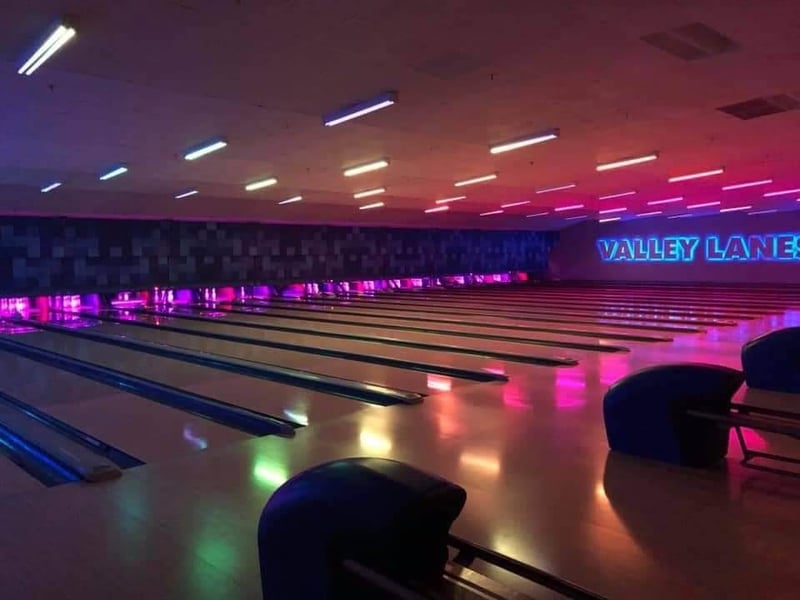 Valley Lanes Family Entertainment Center