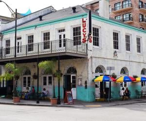 Lucy's Retired Surfers Bar & Restaurant