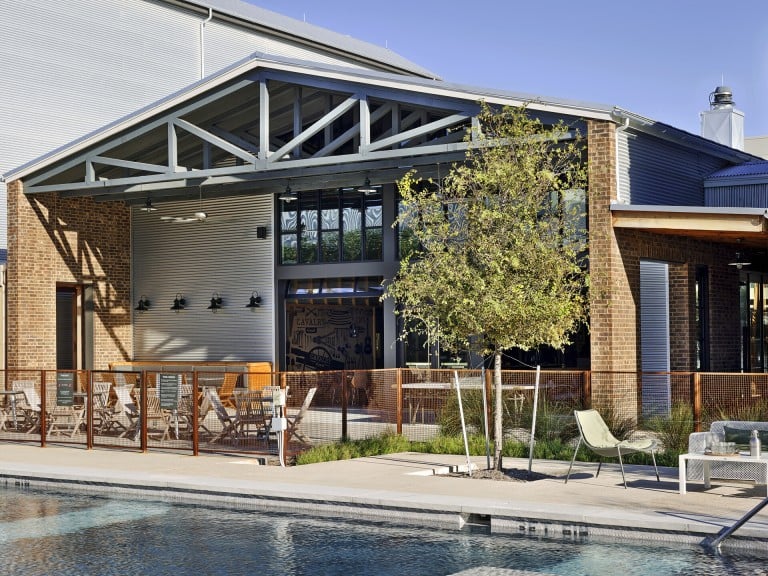 Canteen Bar & Grill
