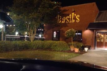 Basil's Restaurant & Pizzeria