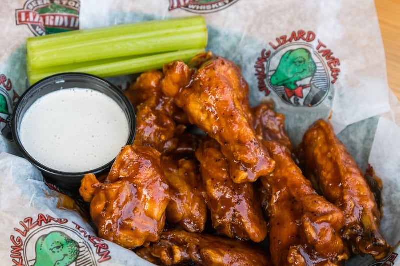 Winking Lizard Canton (Fulton Dr)