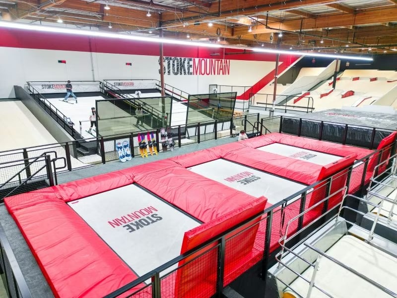Stoke Mountain - Indoor Ski & Snowboard Center