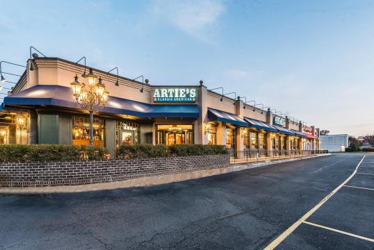 Artie's
