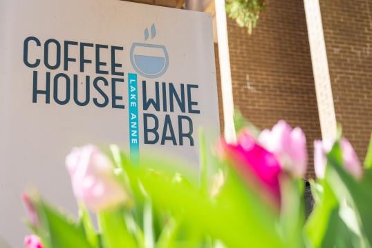 Lake Anne Coffee House & Wine Bar