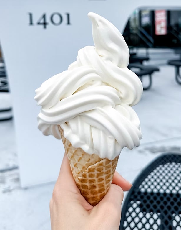 Scoops Sweets, & Treats
