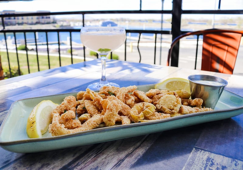 LU LU Craft Bar + Kitchen