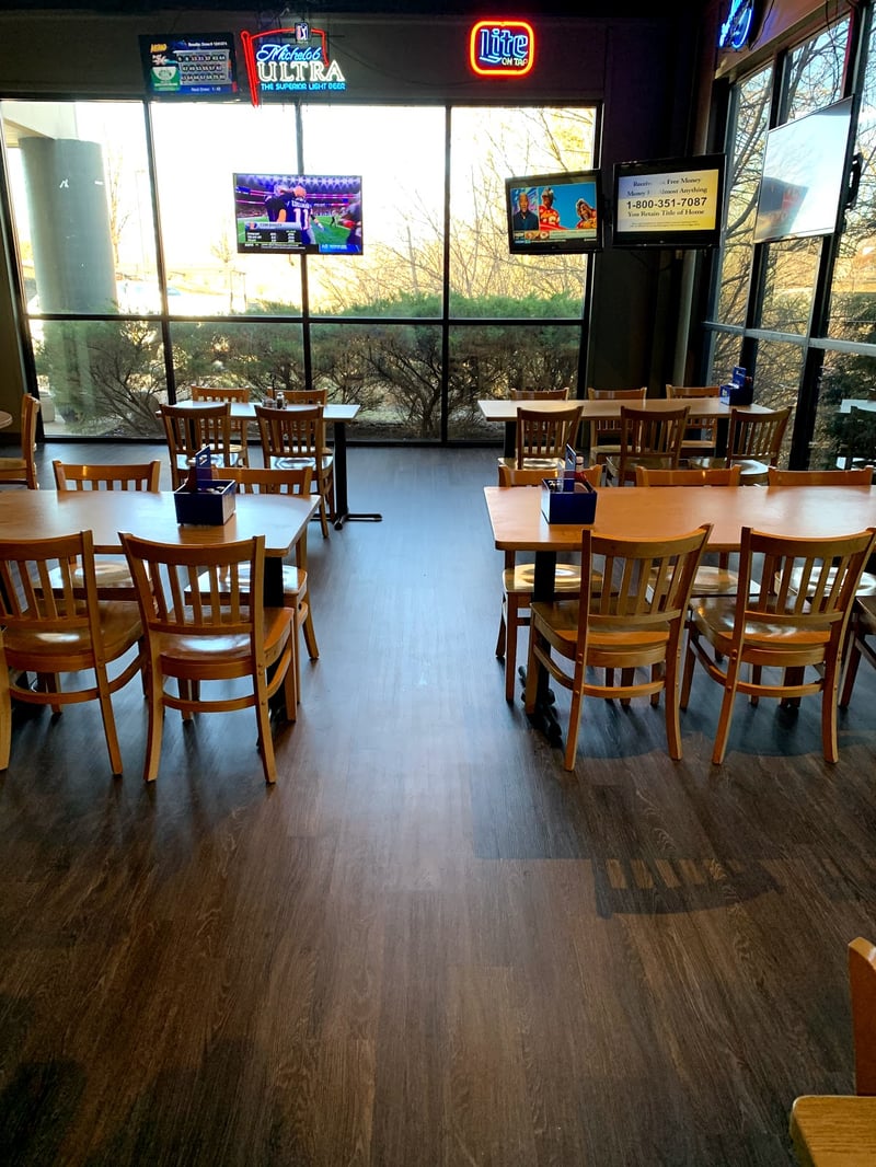 Greenies Restaurant And Bar