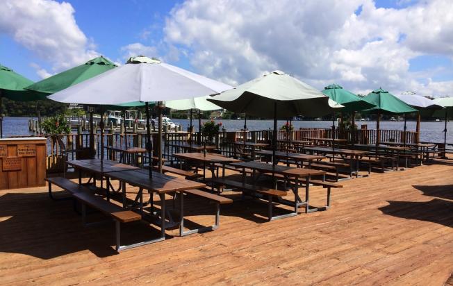 Mike's Restaurant & Crabhouse