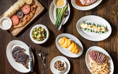 Gibsons Bar & Steakhouse