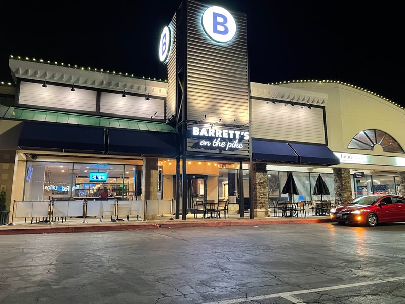 Barrett's On The Pike