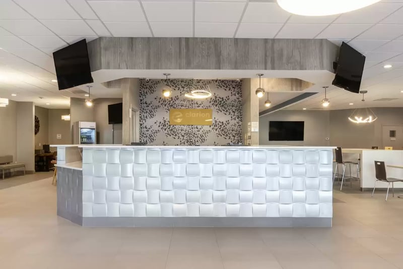 Clarion Pointe
