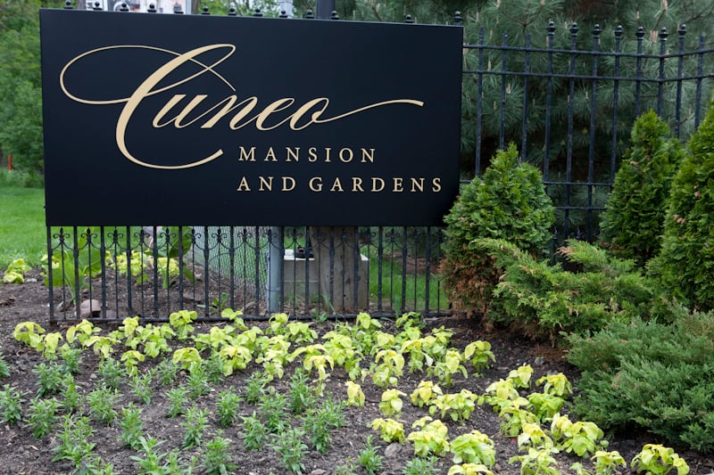 Loyola at Cuneo Mansion and Gardens