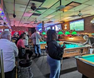 Tony's Cocktail Lounge