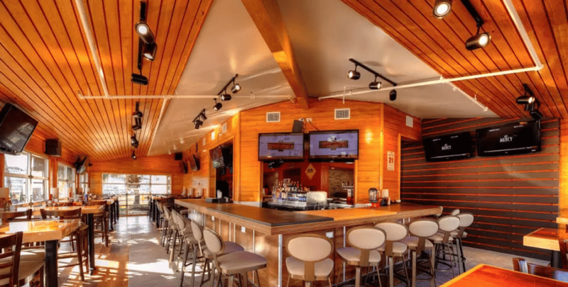 Hooters