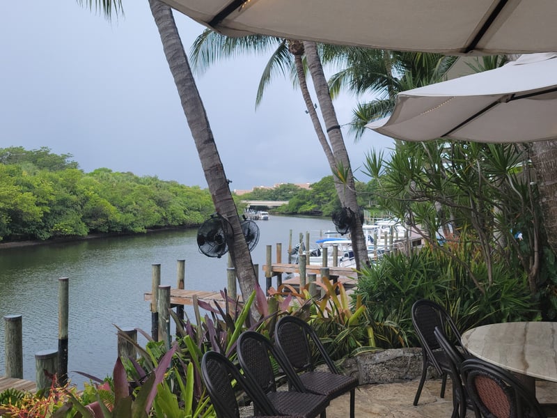 Guanabanas Restaurant