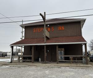 Stephen's Dive Bar