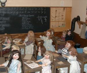 Arizona Doll and Toy Museum