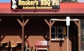 Smoker's BBQ Pit
