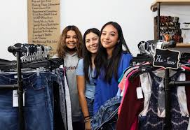 Top Buttons Boutique - Lakeland
